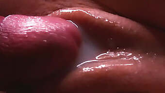 Intense Close-Up Of Pussyfucking And Cock Fucking In Hot Video