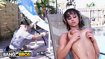 Prsatá Kráska Marilyn Mansion Si Žádá Penis V Bangbros Videu