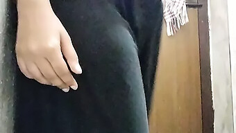 Desi Aunty Pleasures Herself In Saree And Lingerie