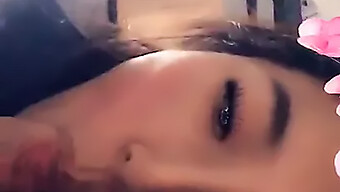 Snapchat-Video Von Asiatischem Mädchen, Das Einen Blowjob Gibt