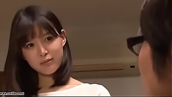 Tsukasa Aoi, A Seductive Asian Babe Craving For Sex