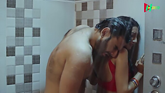 Indian Boss'S Wife Gets Hard Doggy Style