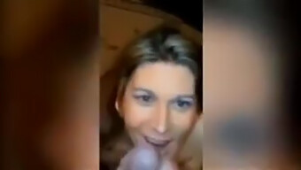 Milf Se Entrega Ao Prazer Oral E Ao Humor Em Família.