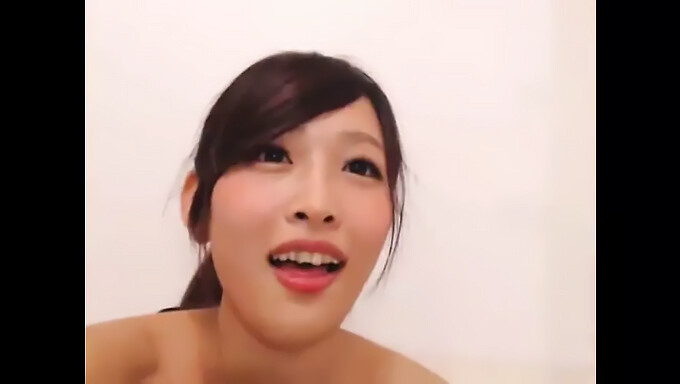 Mobile-friendly Japanese erotic video