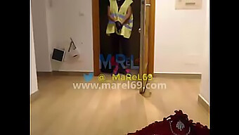 Marel69'S Twitter Followers Get A Private Show With Pizza Delivery Man And A Girl