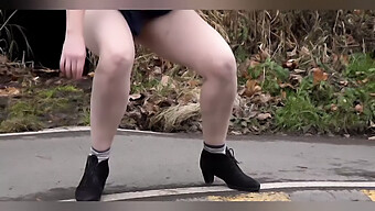 Outdoor Public Peeing Of A Unattractive Girl