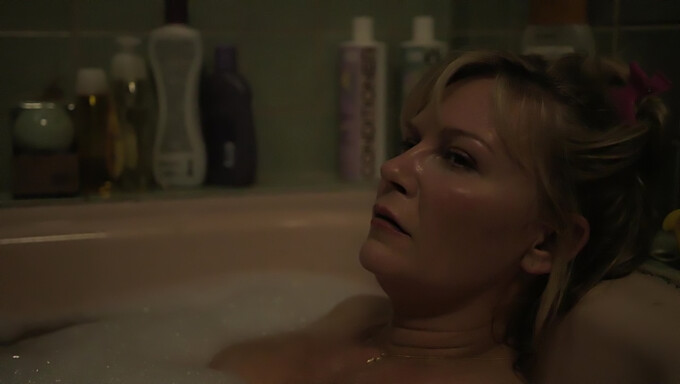 Přirozená krása Kirsten Dunst září v epizodě "On Becoming a God in Central Florida"